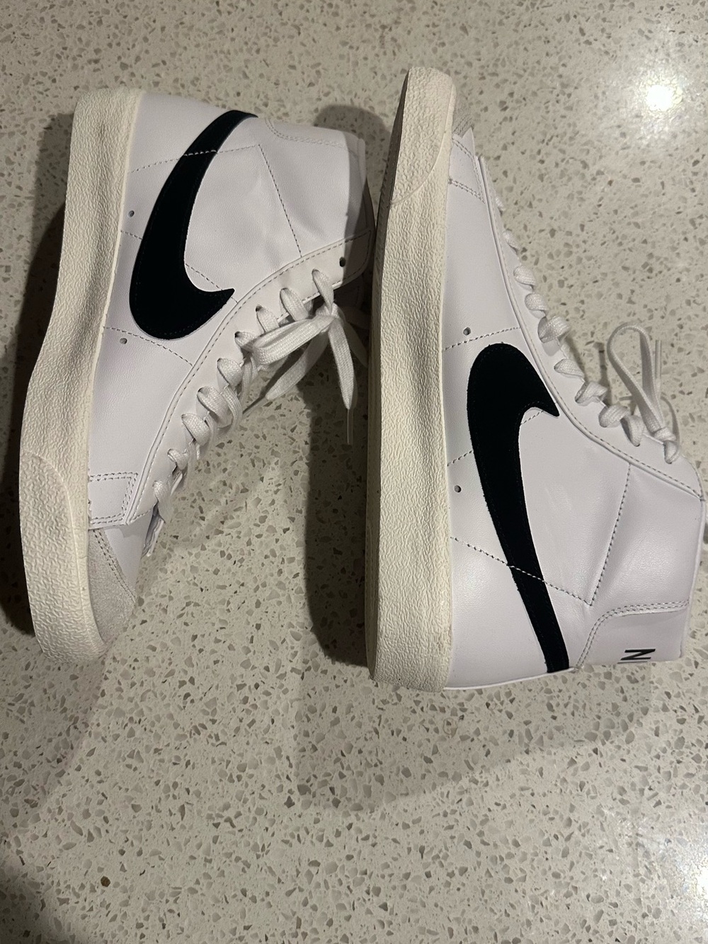 Nike White Black Blazer Mid with Pink Tongue and Yellow Heel Tab - Picture 4 of 5